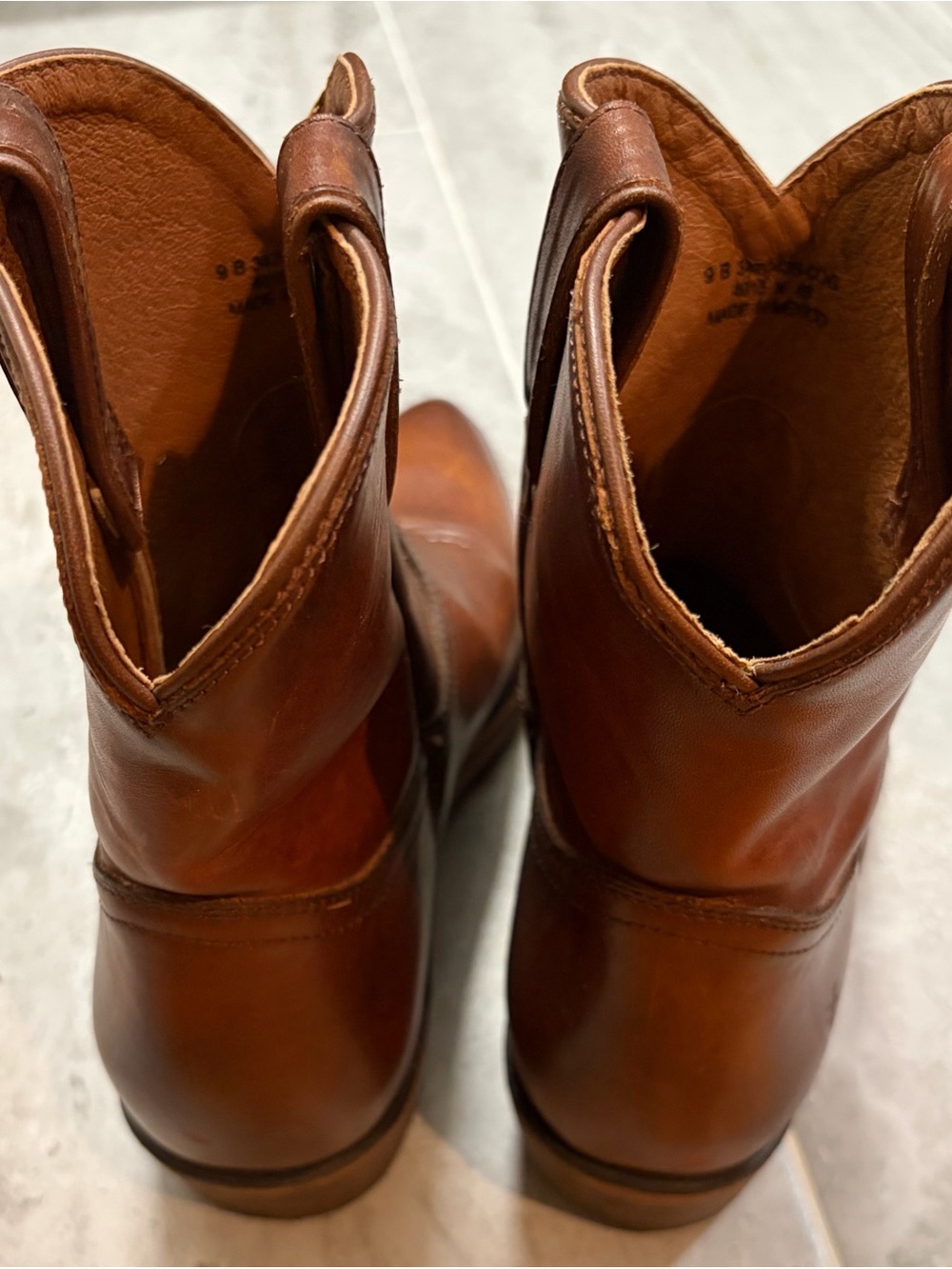 Frye Billy Short Leather Western Boots NWOT size 9 - Picture 4 of 11